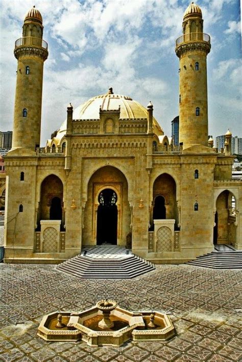 Stunning Views: Taza Pir Mosque in Baku - Azerbaijan