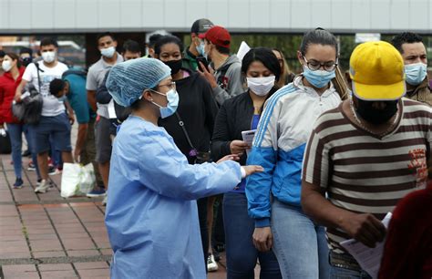 Ministerio De Salud Aprueba La Tercera Dosis Para Mayores De 18 Años En Colombia Infobae