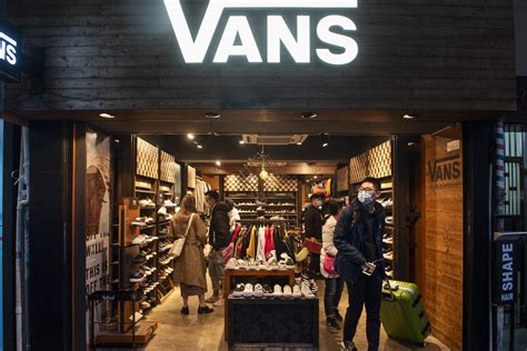 Buy Vans Bowery In Stock