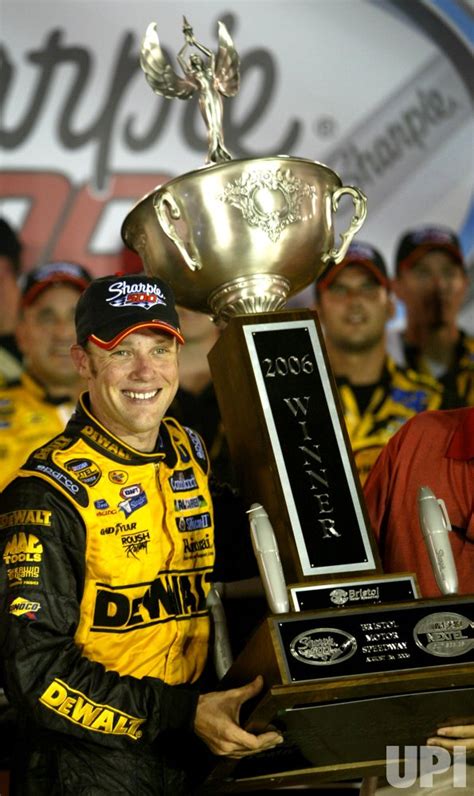 Photo: SHARPIE 500 NASCAR NEXTEL CUP RACE AT BRISTOL MOTOR SPEEDWAY ...