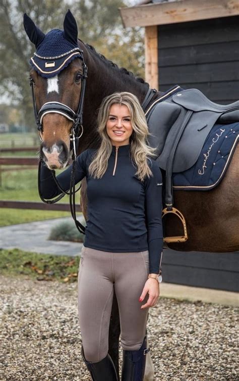 Nice cameltoe breeches : r/Breeches