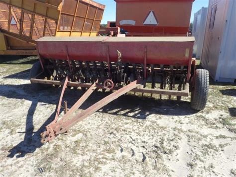 Massey Ferguson 33 Planting Grain Drills For Sale Tractor Zoom