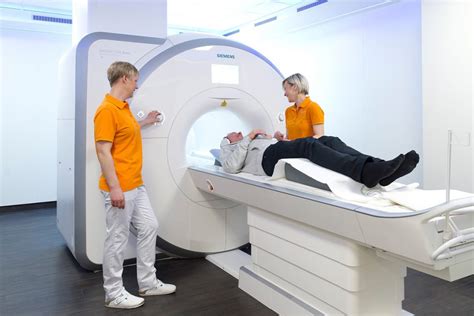 Magnetresonanztomographie Mrt Radiologie De