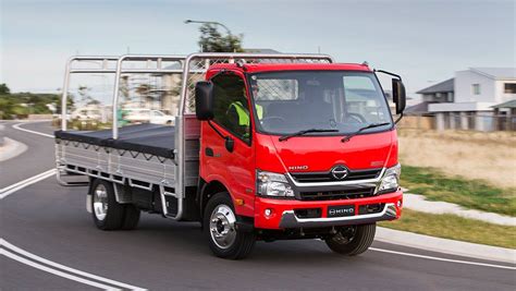 2014 Hino 300 High Power review | CarsGuide