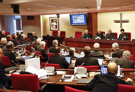 Cumbre De La Iglesia Espa Ola Con El Papa En Roma Entre Divisiones Por