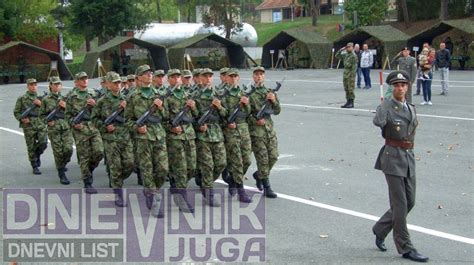 Obele En Dan Tre Eg Centra Za Obuku Vojske Srbije U Kasarni Vojvoda