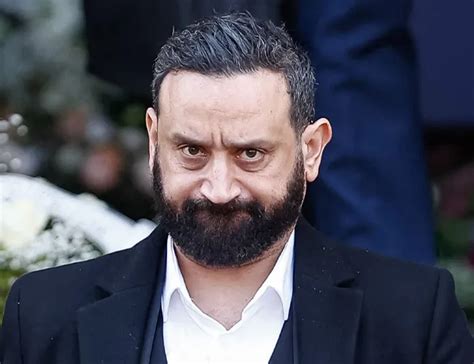 Cyril Hanouna Il sen prend à Anne Hidalgo Public