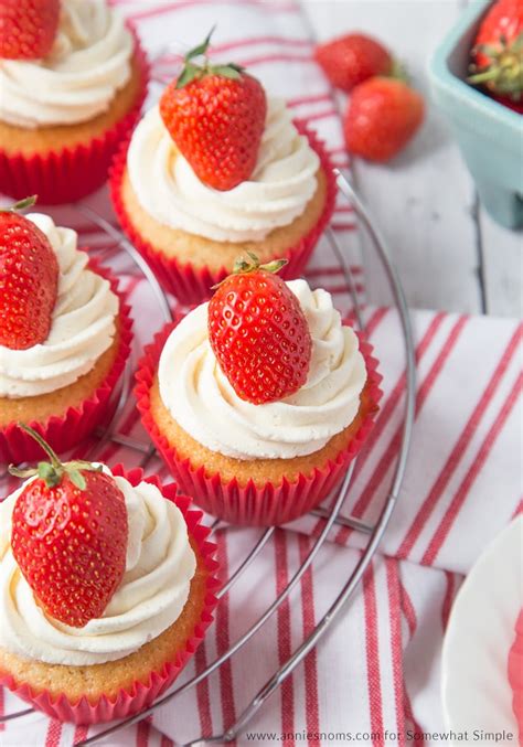 Strawberry And White Chocolate Cupcakes Somewhat Simple