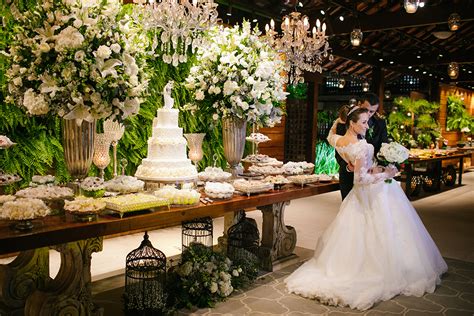 Decoração Classica Para Casamento - Casamento, com decoração clássica, de Nathalia e Leonardo - Lajedo | RJ