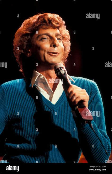 Barry Manilow Hi Res Stock Photography And Images Alamy