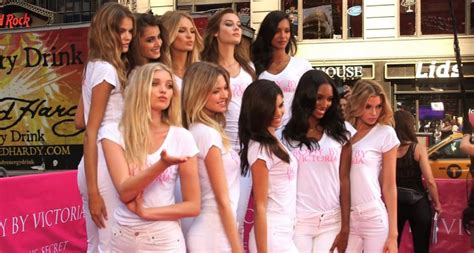 Qué tan reales son las publicidades de Victorias Secret Brusher