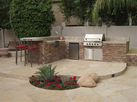 Backyard Grill Designs - Amazing Backyard Ideas