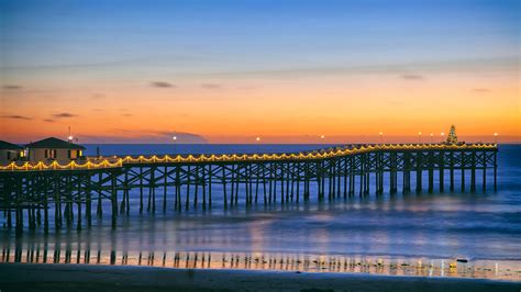 Bing Hd Wallpaper Dec Christmas Tree At Crystal Pier San