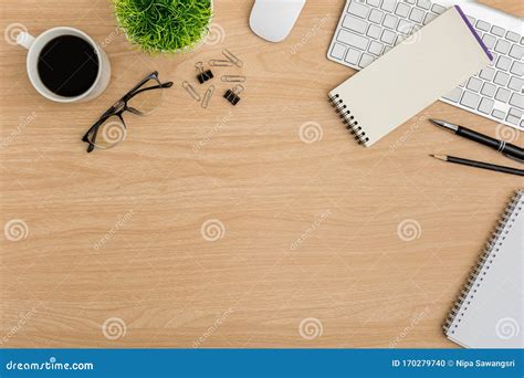 Bovenaanzicht Bureautafel Van Hout Platte Werkruimte Stock Foto