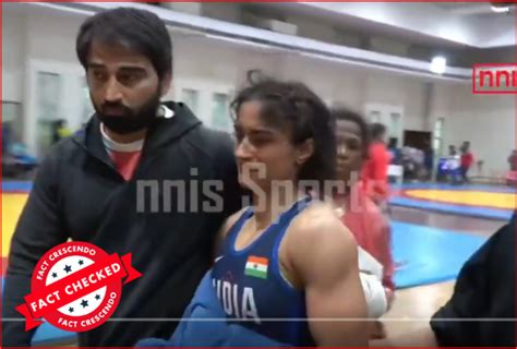 This Video Does Not Show Vinesh Phogat Breaking Down After