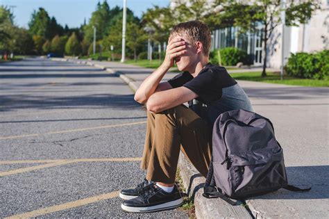 Chiari Picchiato A Scuola Dal Compagno Bullo A Casa Giorni