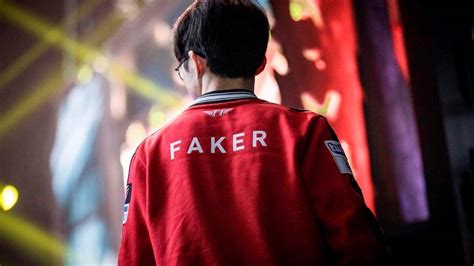 Faker L T Lck De Normal Sezonu Nama Lup Lider Tamamlad