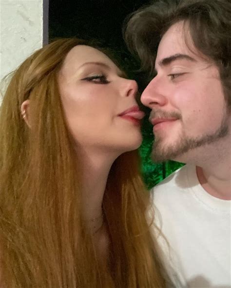 Cellbit E Lorena Orsi