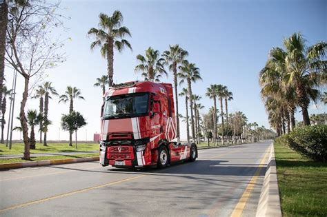 Cumhuriyetin Y L Na Zel Tasarlanan Renault Trucks Ekicisinin