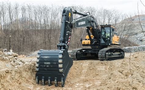 Raupenbagger HYUNDAI HX520AL BSS Heavy Machinery GmbH