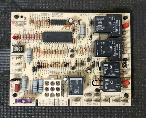 1012 83 9337a B18099 13 1012 933d Goodman Furnace Oem Control Board Ebay