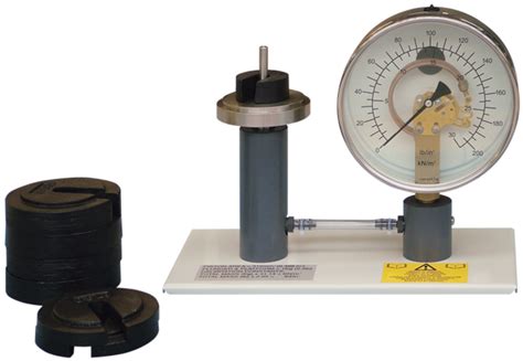 CALIBRATION OF A BOURDON PRESSURE GAUGE | TecQuipment