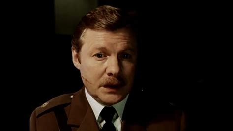 Отрывок из кинофильма о приключениях Шерлока Холмса и доктора Ватсона ...