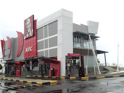 Kfc Manado Restaurant Reviews Photos And Phone Number Tripadvisor
