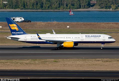 TF FIP Boeing 757 208 Icelandair Yan777 JetPhotos