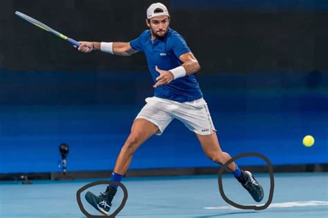 Matteo Berrettini S Tennis Shoes Season Dad Racket