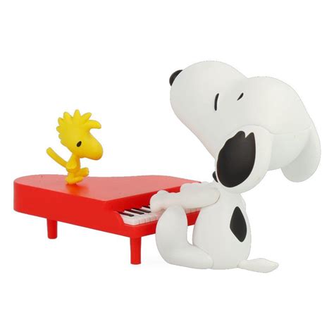 Udf Peanuts Series 13 Pianist Snoopy Ultra Detail Figure By Medicom T