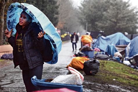 In Een Stad Vol Daklozen Hangt De Zweetlucht Als Mist In De Straat Nrc