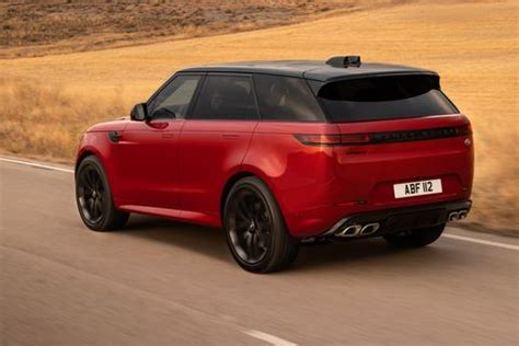 2023 Range Rover Sport Proves Coolly Capable On- or Off-Road