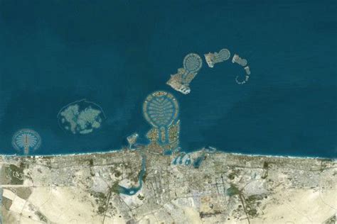 Satellite photos reveal that Dubai is creating a series of Dubai-shaped islands off the coast of ...