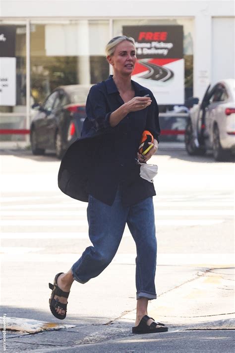 Charlize Theron Nude OnlyFans Leaks Fappening FappeningBook