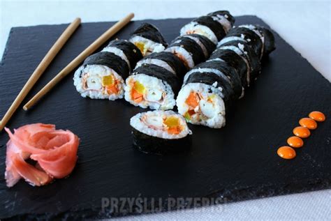 Futomaki Z Paluszkami Surimi I Kawiorem Sushi Przepis