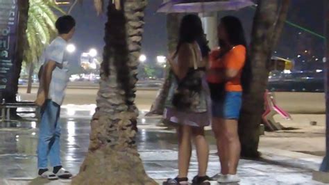 Night Walk In Rain On Beach Road Pattaya Freelancers Are Waiting For