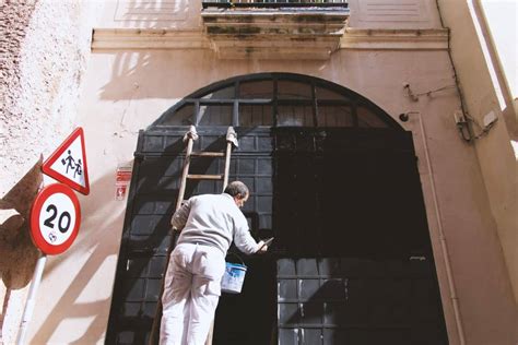 Pourquoi Faut Il Faire Appel Un Artisan Peintre Fontainebleau