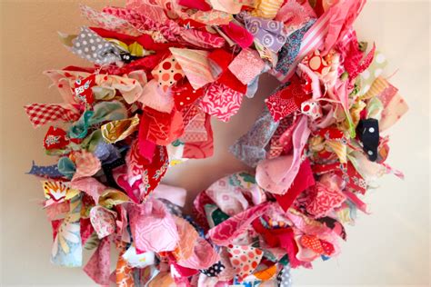 Three Sisterz Fabric Scraps Wreath