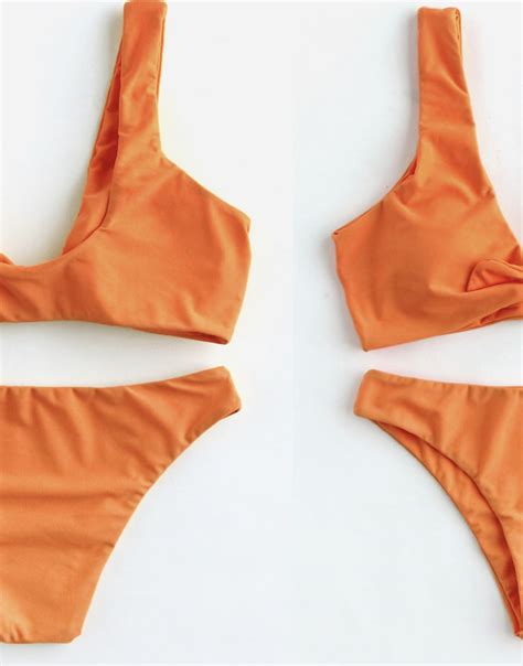 FRONT TIE KNOT BIKINI SET In Coralicious Sirene LaVie