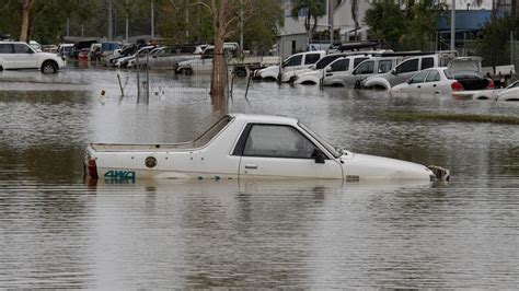 Cyclone Jasper: Warning of ‘enormous’ clean-up as QLD residents remain ...