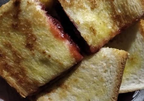 Resep Roti Bakar Selai Strawberry Home Made Oleh Dian Pertiwi Cookpad