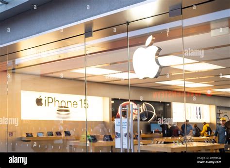 Modern Apple Store Frankfurt Zeil Brand Presence Gadgets Apple