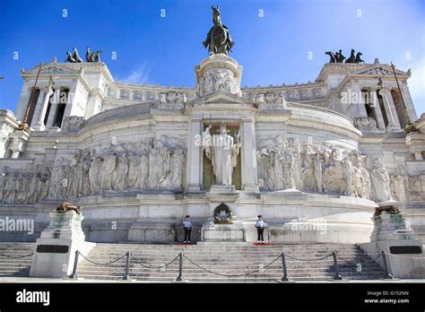 Monument Victor Emmanuel Ii Rome Latium Italie Photo Stock Alamy