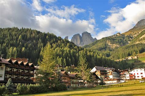 Campitello di Fassa - Dolomiti Booking