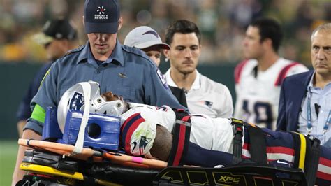 Packers Patriots Game Suspended After Rookie Left On Stretcher