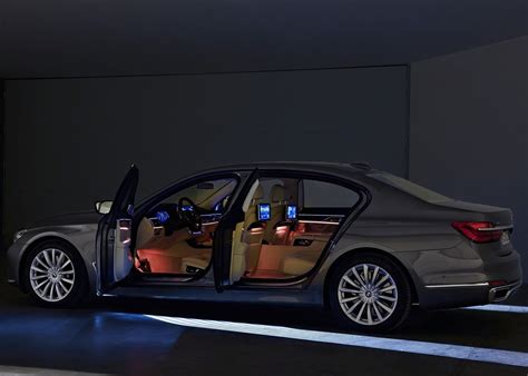 Pin On Bmw 7 Series 2016 G1112 Exterior And Interior Light References
