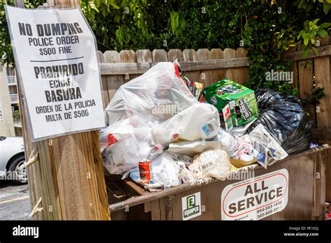 Non biodegradable trash bags hi-res stock photography and images - Alamy