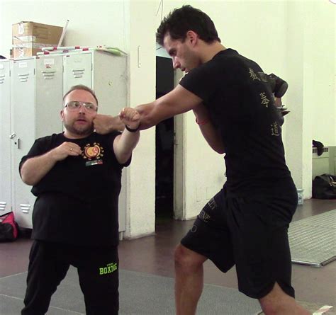 Jeet Kune Do Bari Acsi