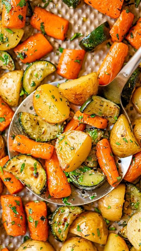 Best 12 Garlic Herb Roasted Potatoes Carrots And Zucchini Artofit